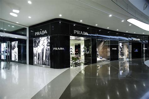 prada store in delhi